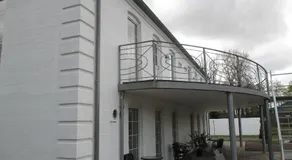 White House Hotel Apartments - Image 5