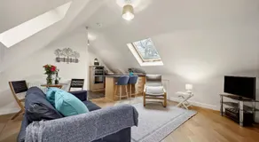 Beautiful Country Apartment, rated Exceptional - Image 5