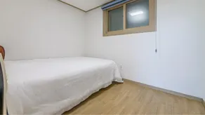 Gapyeong Mois - Image 2