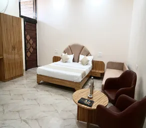 Hotel Entry Point - Image 3
