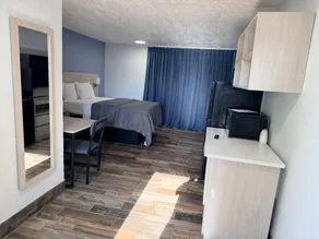 Bravo Inn Greensboro - Image 3