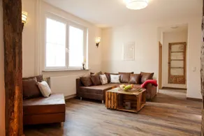 Wheelchair-accessible modern flat Red Riding Hood - Image 4