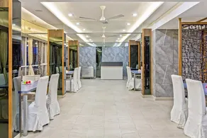 Hotel Executive - Image 2
