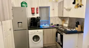 Luxury Studio Apartment Birmingham - Image 4