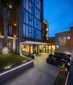 Iveria Inn Hotel - Image 2