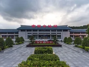 Jinyan Business Hotel (Zijin Copper Industry Store) - Image 4