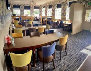 The White Swan, Yeadon - Image 3