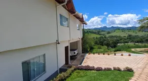 Casa com Conforto, Tranquilidade em Meio à Natureza - Image 3
