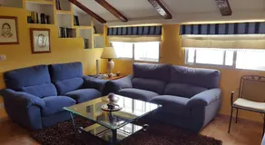 Apartamento con estupendas vistas - Image 4