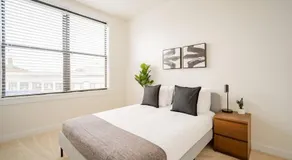 Lively 3BR Apt in Chicago - Milwaukee N3 - Image 2
