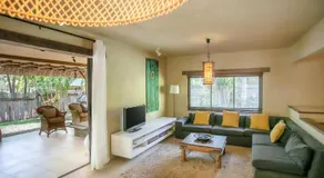 Toshu - Two Bedrooms in Heaven - Image 2