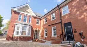 Flat 9- 1BR - Image 3