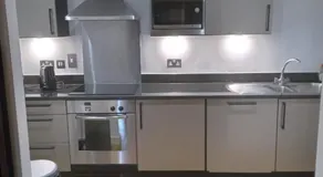 Luxe Apartment in Maida Vale - Image 4