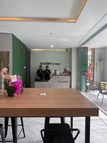 Sleep Studio Hotel City Center Surabaya - Image 2
