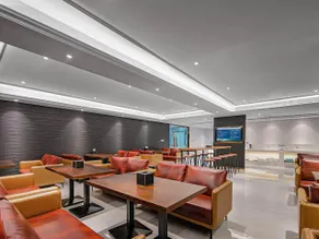 Vienna Classic Hotel (Ningbo University Kongpu Subway Station Branch) - Image 3