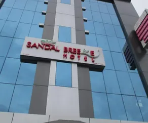 Sandal Breeze Hotel - Image 5
