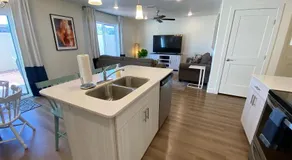 Spacious Modern Family Townhome Close to Downtown Kanab - Image 5