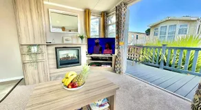 252 Wilksworth Caravan Park Two Bedroom Pool Access - Image 5