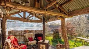 Travel Fox Cottages- Swimming Lake, BBQ Hut, Games Area - Alton Towers - Image 3