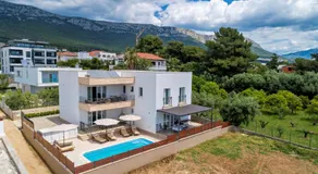 Elegant Holiday House 3D by the Sea with pool and included breakfast - Image 4