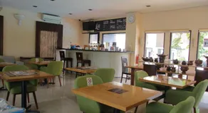 Metro Hotel Jababeka - Image 5