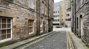 Boyds Entry flat Old town - Image 4