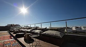 Surfers Lodge Peniche - Image 3