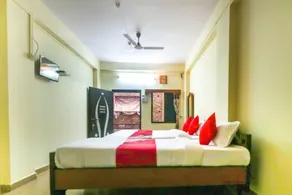 Ghansar Lodge maharastra AC Room - Image 2