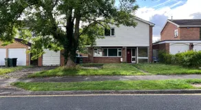Modern Double Room With Free Parking & Fast WiFi 5 Mins To Warwick Uni - Image 3
