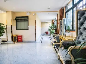 Yi Long Hua Chen Impress Business Hotel - Image 3