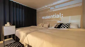 Luxury Gallery Stay - Image 2