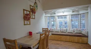 The Hilltop Haven - Image 4