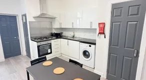 Tottenham En Suites Guest Rooms - Image 3