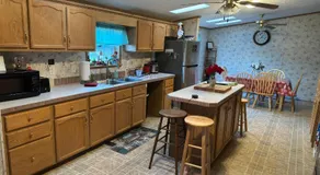 15 miles to Windham Mountain ! King Bed, Game Room, OutDoor Patio - Image 3