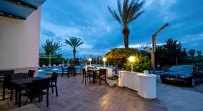 Tourist Hotel - Image 2