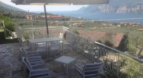 Villa Arianna Panoramic Apartments - Image 4