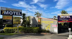 Bananatown Motel - Image 3