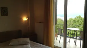 Guesthouse Lamprini - Image 2