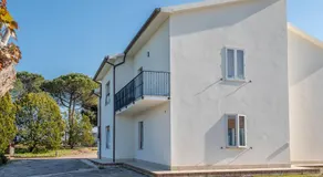 A11 - Varano, delizioso trilocale con giardino - Image 4