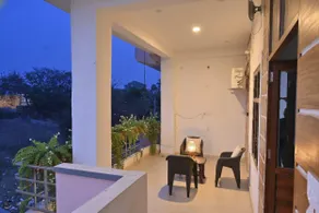 Ahem Palace Home Stay - Image 4