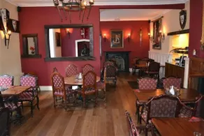 The Red Lion - Image 3