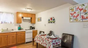 Seattle Urban Village- Unit B- Lago Vista- Lake Union- Sleeps 6 - Image 4