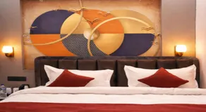 Royal Milestone Resort & Hotel - Image 5
