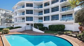 Absolute Waterfront With Rooftop! - Image 3