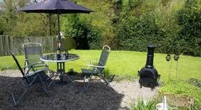 Hazler Lodge guest house - Image 3