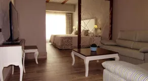 Suites BELLAHELLIN - Image 2