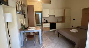 Guest House Via Poerio - Image 2