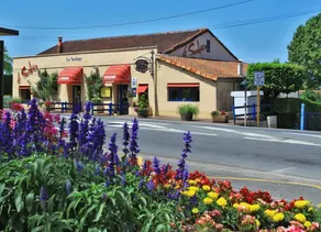 Logis Hotel Le Sorbier - Image 3