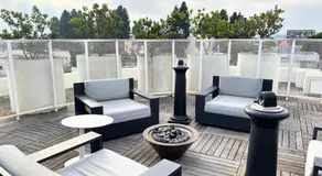 Melrose Luxe Retreat near The Grove - Image 5