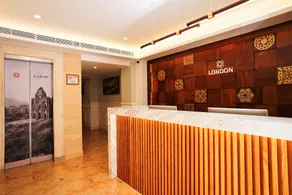 London Hotel - Image 4